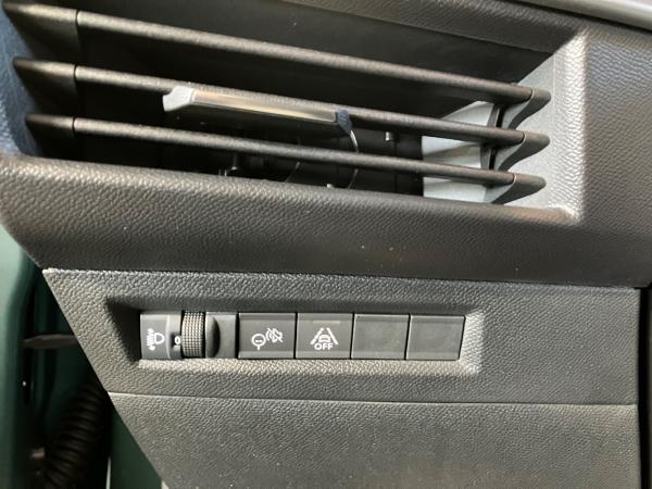 Opel Frontera 1.2 WirelessCharging,Parkpilot,SHZ