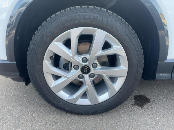 Audi Q2 advanced 35 TFSI LEDER NAVI RFK SOUND 5J.GAR.