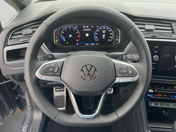 Volkswagen Touran Highline 1.5 TSI DSG,IQ.DRIVE,AHK,Kamera