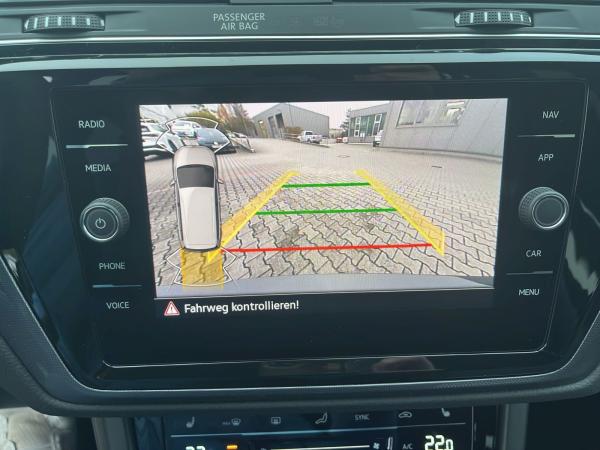 Volkswagen Touran Highline 1.5 TSI DSG,IQ.DRIVE,AHK,Kamera