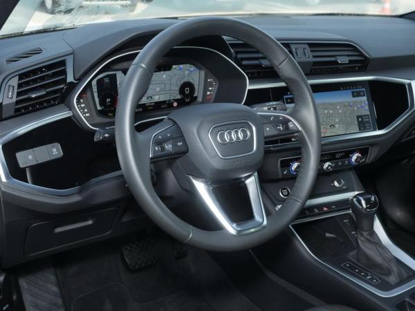 Audi Q3 advanced 35 TFSI S-tronic KAMERA+NAVI+VC+18`