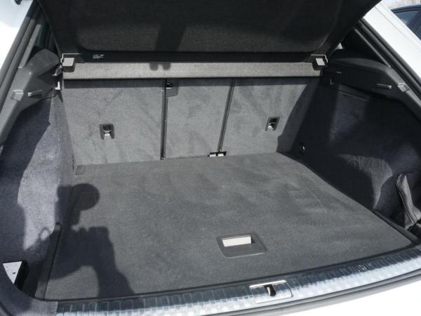 Audi Q3 advanced 35 TFSI S-tronic KAMERA+NAVI+VC+18`