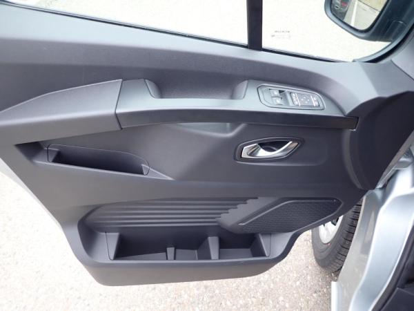 Renault Trafic Pkw Evolution Blue dCi 170 Automatik MY25