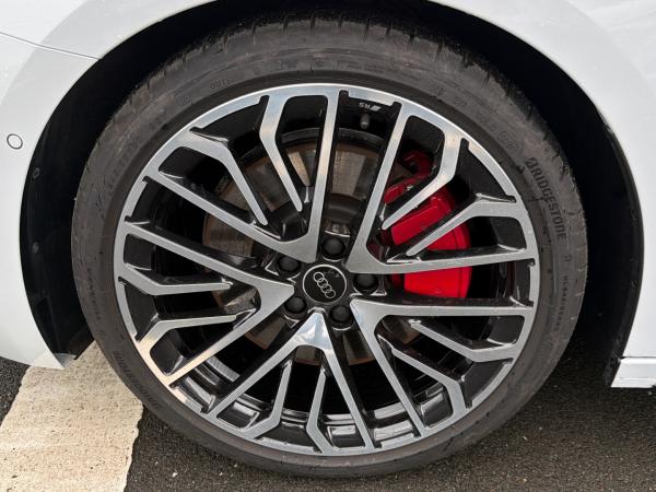 Audi A5 e-hybrid 2.0 TFSIe quattro S tronic Matrix