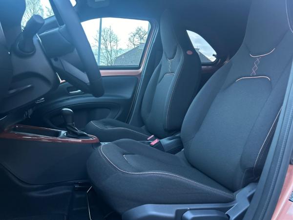 Toyota Aygo X Teamplayer SHZ ACC Klima