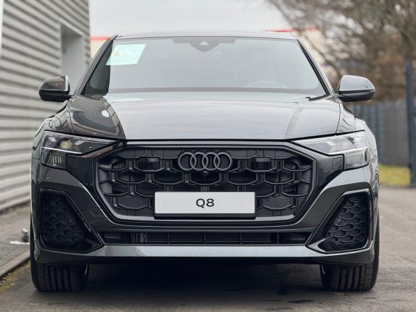 Audi Q8 S Line Business TDI quattro 210(286)kW(PS) tiptronic *BITTE BESCHREIBUNG LESEN*