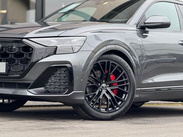 Audi Q8 S Line Business TDI quattro 210(286)kW(PS) tiptronic *BITTE BESCHREIBUNG LESEN*