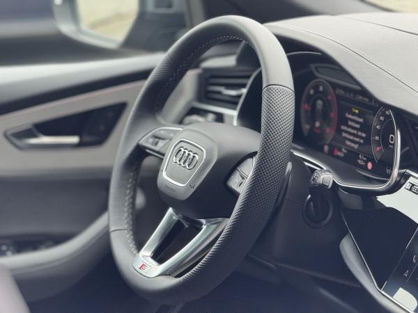 Audi Q8 S Line Business TDI quattro 210(286)kW(PS) tiptronic *BITTE BESCHREIBUNG LESEN*