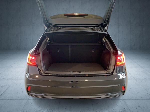Audi A1 Sportback advanced ⇒ 95PS ⇒ Einparkhilfe plus⇒ Sportsitze ⇒ LED-Scheinwerfer