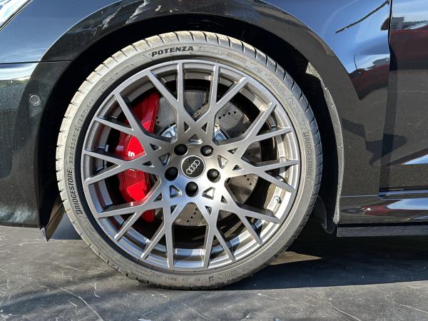 Audi RS3 Sportback 294 kW S tronic + RS SPORTABGAS + RS SCHALENSITZE + MATRIX + HUD + SONOS +