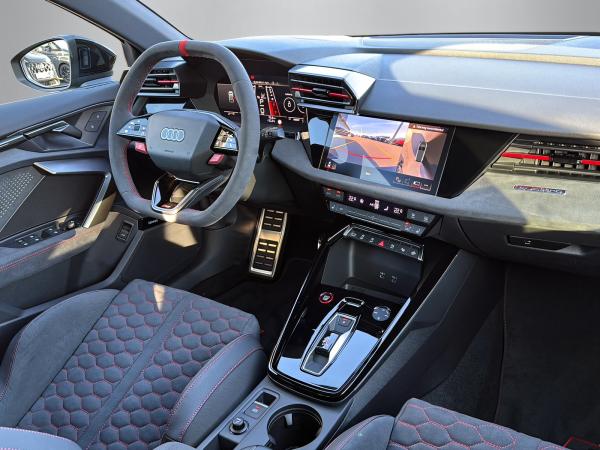 Audi RS3 Sportback 294 kW S tronic + RS SPORTABGAS + RS SCHALENSITZE + MATRIX + HUD + SONOS +