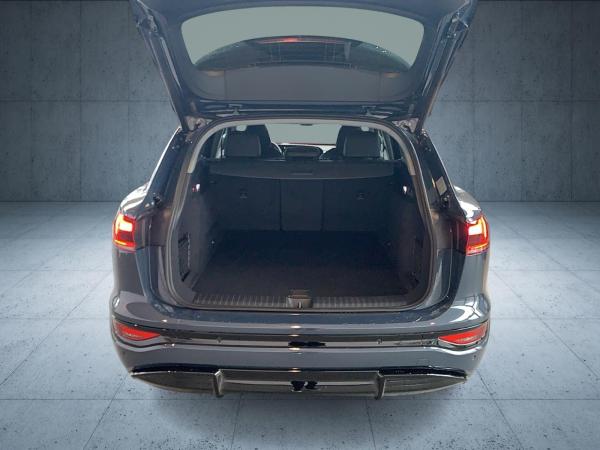 Audi Q6 e-tron S-Line   » MMI experience pro   ⇒ Tech Plus  ⇒  20"     ⇒  AHK