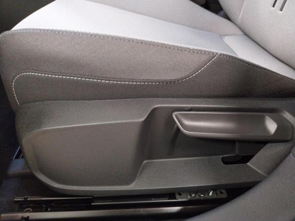 Seat Leon Road Edition 1.5 eTSI 150 PS DSG