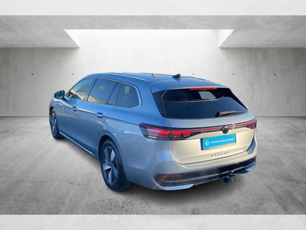 Volkswagen Passat Variant 2.0 TDI Elegance DSG Matrix Navi ACC AHK Massage
