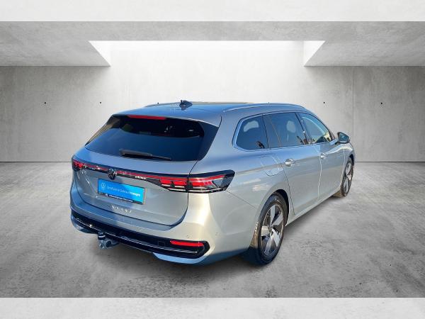 Volkswagen Passat Variant 2.0 TDI Elegance DSG Matrix Navi ACC AHK Massage