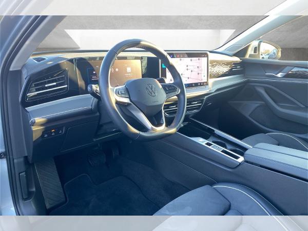Volkswagen Passat Variant 2.0 TDI Elegance DSG Matrix Navi ACC AHK Massage