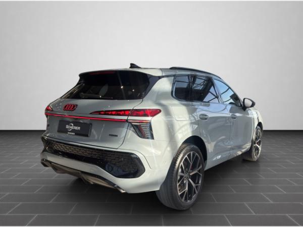 Audi Q3 TFSI S line quattro S tronic*uPE: 79.705,-*Pano*Tech pro*MMI pro*Matrix