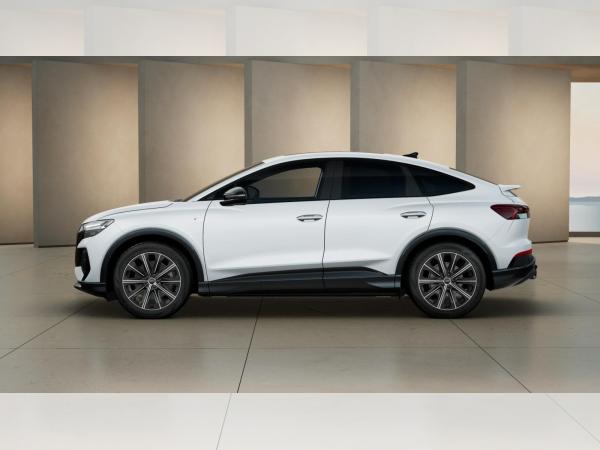 Audi Q4 e-tron Q4 Sportback e-tron 45 e-tron quattro AHK Pano S line