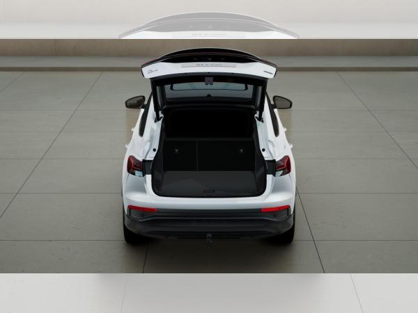 Audi Q4 e-tron Q4 Sportback e-tron 45 e-tron quattro AHK Pano S line