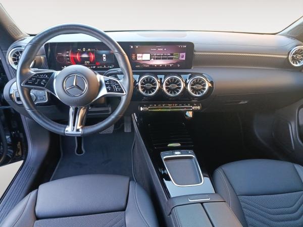 Mercedes-Benz CLA 200 Haustürlieferung*Anhängerkupplung*Paket Advanced-Plus*Standheizung*Park-Paket*360 Grad Kamera