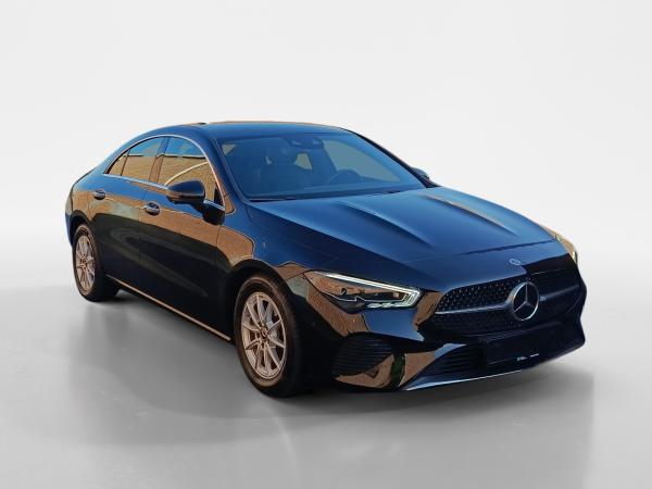 Mercedes-Benz CLA 200 Haustürlieferung*Anhängerkupplung*Paket Advanced-Plus*Standheizung*Park-Paket*360 Grad Kamera