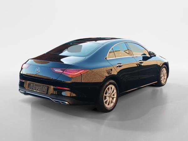 Mercedes-Benz CLA 200 Haustürlieferung*Anhängerkupplung*Paket Advanced-Plus*Standheizung*Park-Paket*360 Grad Kamera