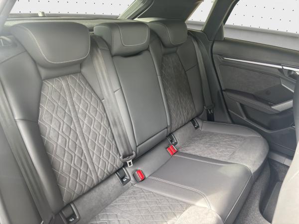 Audi S3 Sportback TFSI quattro 245(333)kW(PS) S tronic *BITTE BESCHREIBUNG LESEN**