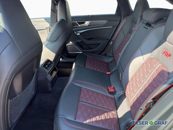 Audi RS6 Avant 4.0 TFSI qu performance -NP: 196.750,-