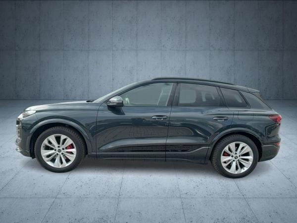 Audi Q6 e-tron Q6 SUV e-tron HUD PANO 20 Matrix AHK 360 ACC