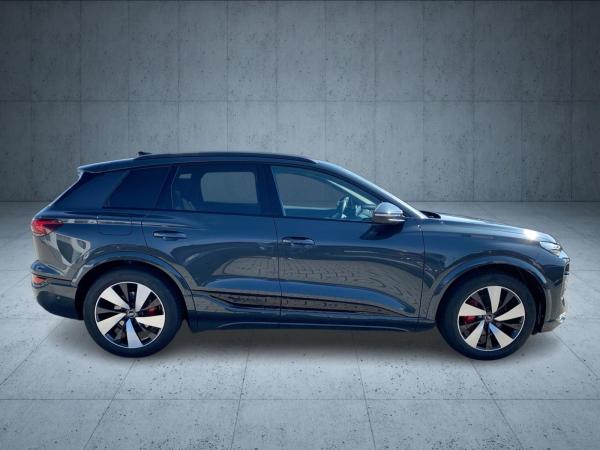 Audi Q6 e-tron Q6 SUV e-tron HUD PANO 20 Matrix AHK 360 ACC