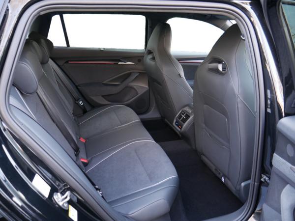 Skoda Superb Combi 2.0 TDI DSG Sportline 4X4 PANO MATRIX-LED AHK *868*