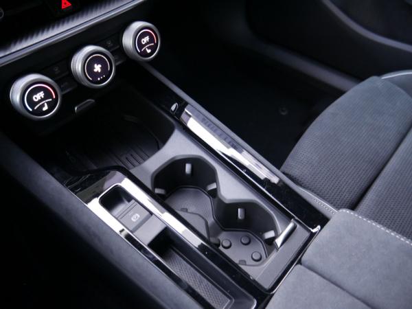 Skoda Superb Combi 2.0 TDI DSG Sportline 4X4 ACC AHK PANO HUD *943*