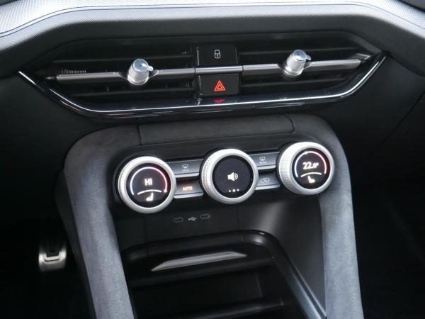 Skoda Kodiaq 2.0 TSI DSG Sportline 4x4 PANO AHK  7 SITZER *885*