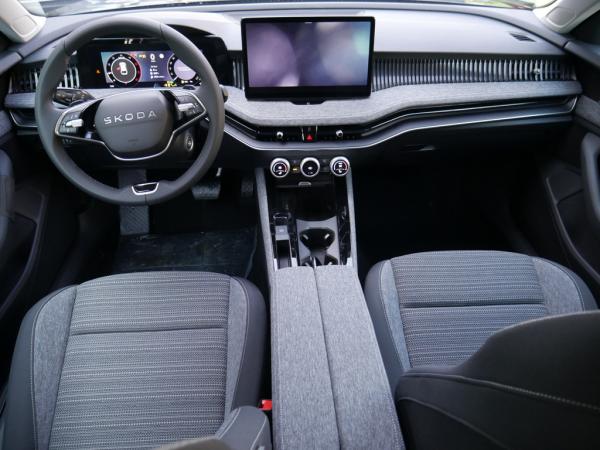 Skoda Superb Combi 2.0 TDI DSG Selection KAMERA LED AHK *906*