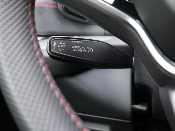 Skoda Kodiaq 2.0 TSI DSG RS 4x4 MEMORY AHK MATRIX *837*