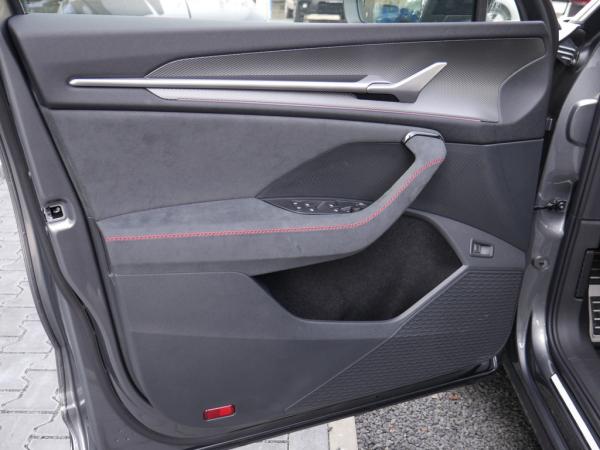 Skoda Kodiaq 2.0 TSI DSG RS 4x4 MEMORY AHK MATRIX *837*