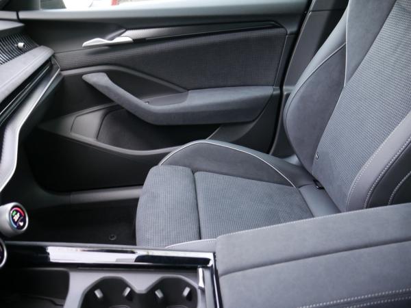 Skoda Superb Combi 2.0 TSI DSG Sportline 4X4 AHK PANO HUD *932*