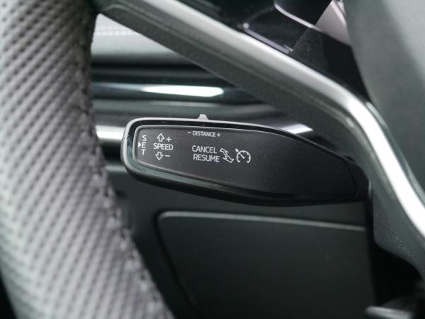 Skoda Superb Combi 2.0 TSI DSG Sportline 4X4 AHK PANO HUD *932*