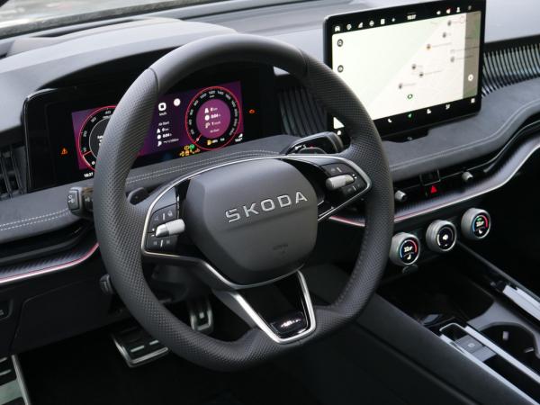 Skoda Superb Combi 2.0 TSI DSG Sportline 4X4 AHK PANO HUD *932*