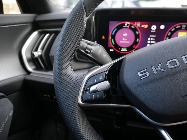 Skoda Kodiaq 1.5 TSI i.V. DSG Sportline HYBRID Memory Keyless Kamera *938*