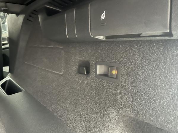 Skoda Kodiaq 2.0 TSI DSG 4x4 Sportline MATRIX AHK HUD PANO