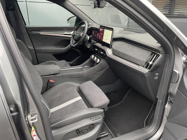 Skoda Kodiaq 2.0 TSI DSG 4x4 Sportline MATRIX AHK HUD PANO