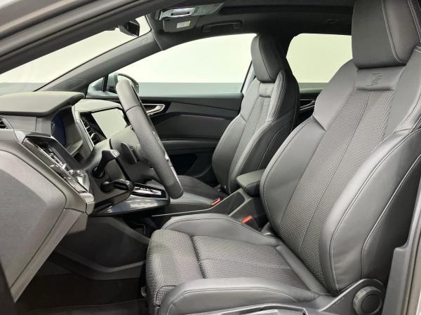 Audi Q4 e-tron S line 45 quattro AHK Pano Matrix 360°