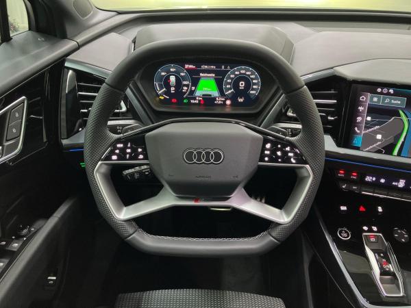 Audi Q4 e-tron S line 45 quattro AHK Pano Matrix 360°
