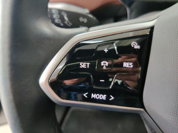 Volkswagen ID.4 Pro 4MOT 77kWh/LED/ACC/Navi/Style-Interieur