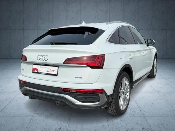 Audi Q5 Sportback TFSI e S line business qu S tr HUD