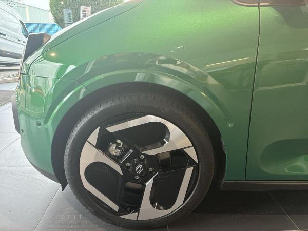 Renault Twingo E-TECH Techno 18Zoll Sitzheizung