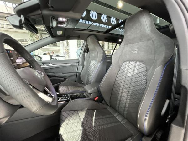 Volkswagen Golf Variant 1.5 eTSI DSG R-Line SOFORT VERFÜRGBAR! BlackStyle Business&Komfort AHK Pano Volkswagen Golf Variant 1.5 eTSI DSG R-Line SOFORT VERFÜRGBAR! BlackStyle Business&Komfort AHK Pano