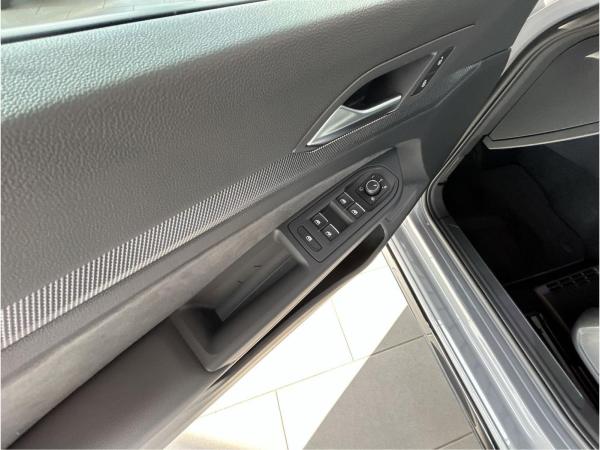 Volkswagen Golf Variant 1.5 eTSI DSG R-Line SOFORT VERFÜRGBAR! BlackStyle Business&Komfort AHK Pano Volkswagen Golf Variant 1.5 eTSI DSG R-Line SOFORT VERFÜRGBAR! BlackStyle Business&Komfort AHK Pano