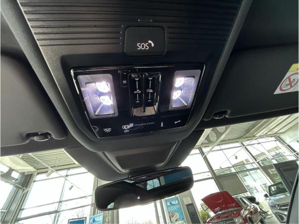 Volkswagen Golf Variant 1.5 eTSI DSG R-Line SOFORT VERFÜRGBAR! BlackStyle Business&Komfort AHK Pano Volkswagen Golf Variant 1.5 eTSI DSG R-Line SOFORT VERFÜRGBAR! BlackStyle Business&Komfort AHK Pano